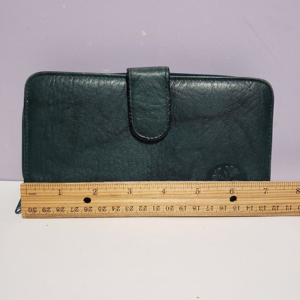 Buxton Genuine Leather Green Women's Zip Around Wallet 7"×4" - Picture 2 of 10
